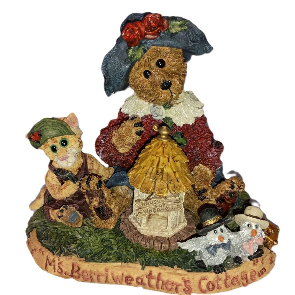 Vintage 1998, Boyds Bears & Friends Collectors Ed. - Ms. Berriweather's Cottage